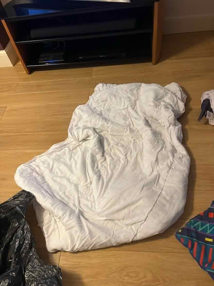 Photo of free Single duvet (Whyteleafe, CR3) #1