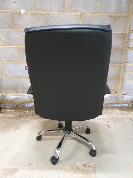 Photo of free Broken Office desk chair (NN3) #4