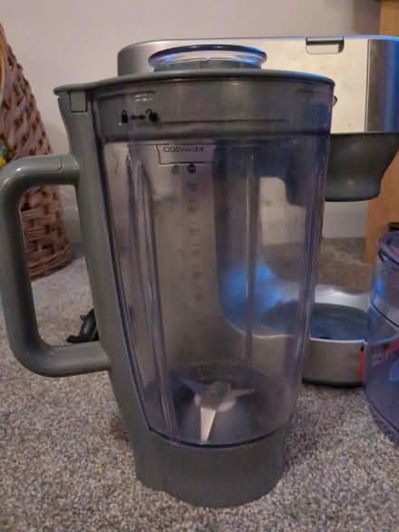 Photo of free Kenwood KM280 mixer (Southdown) #3