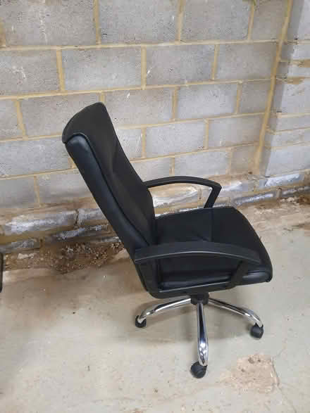 Photo of free Broken Office desk chair (NN3) #2