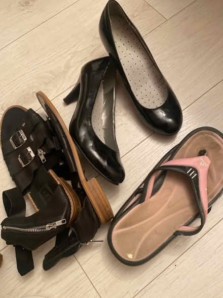 Photo of free Size 6.5/7 shoes (Dartford) #1