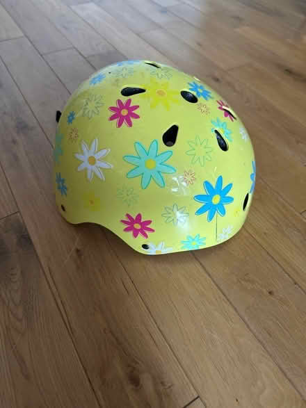 Photo of free Kids bike/scooter helmet (Comely Bank EH4) #1