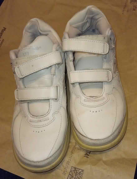 Photo of free New Balance Walking Shoe (Women) (Cleveland Park near metro) #2