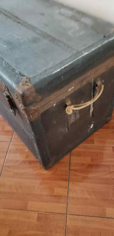 Photo of free antique trunk (Far Rockaway, Queens) #2