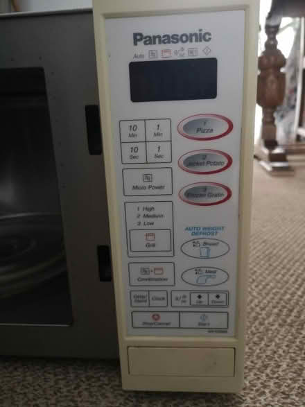 Photo of free Microwave (Oldfield Park) #3