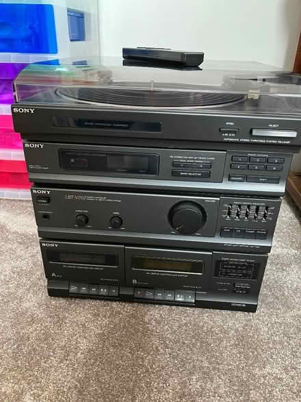 Photo of free Sony HiFi unit with two speakers plus remote (Buxton Central SK17) #1