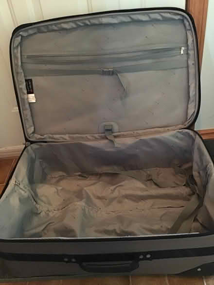 Photo of free Suitcase (Alta Vista) #2