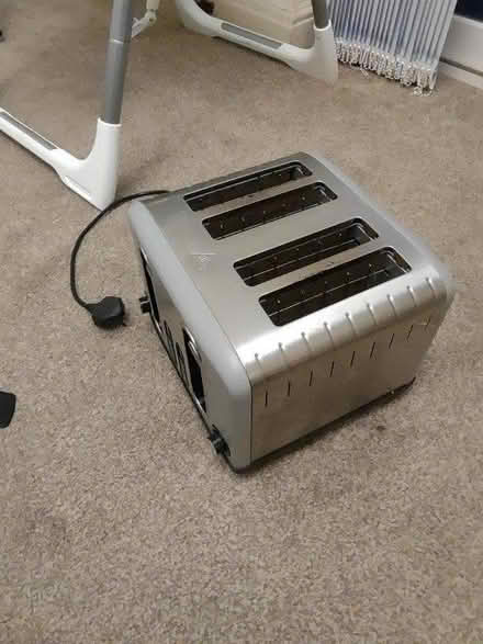 Photo of free 4 slice toaster (M43) #3