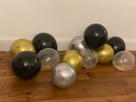 Photo of free Balloons - black silver gold (LU1) #1