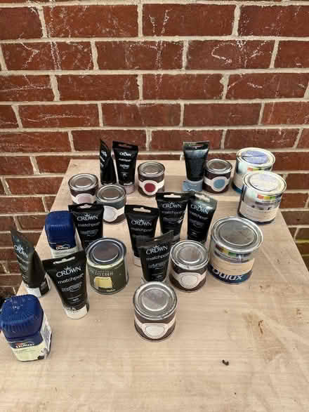 Photo of free Emulsion paint testers, creams, pale greens, blues, pinks (Drayton OX14) #1
