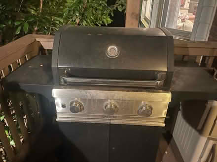 Photo of free Saber grill (Alexandria 22304) #1