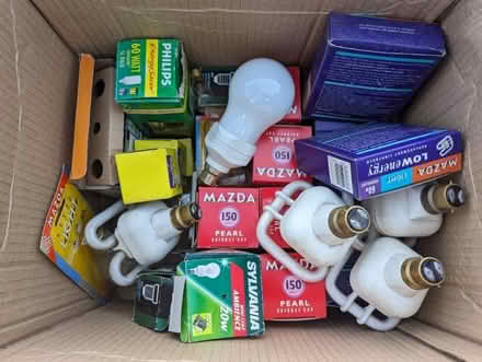 Photo of free Box of light bulbs (IP2) #1