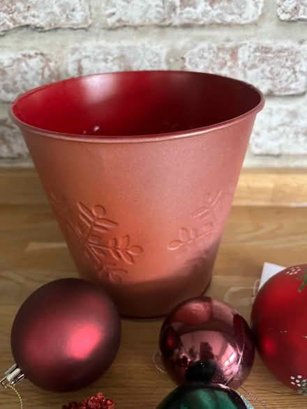Photo of free Christmas Decorations 🎄 (Sutton SM1) #2