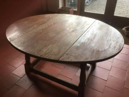 Photo of free coffee table (Pembridge HR6) #1