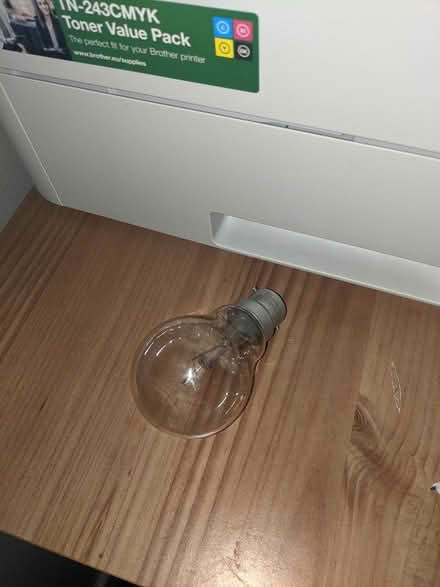 Photo of free 40w B22 bayonet incandescent (Stalybridge, SK15) #1