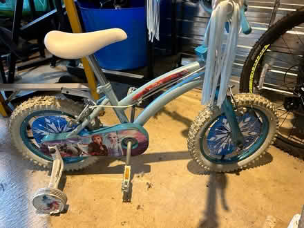 Photo of free Girls Frozen bike (Thrapston) #1