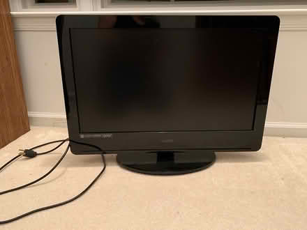 Photo of free 26-inch Vizio TV (Manassas/Wellington area) #1