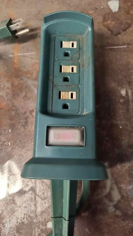 Photo of free Triple outdoor outlet on 20' cord (Westmont) #2