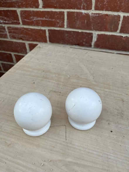 Photo of free 2 white curtain rail balls (Drayton OX14) #1