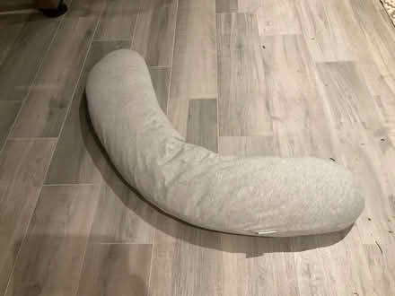 Photo of free Long pillow Must collect today (Hampton Hill TW12) #1