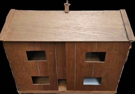 Photo of free Dolls house (IM8) #3