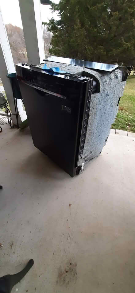 Photo of free bosch dw (LaGrange NY) #1