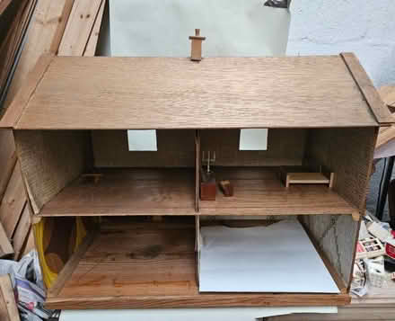 Photo of free Dolls house (IM8) #2