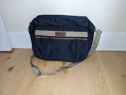 Photo of free holdalls (BR2) #3