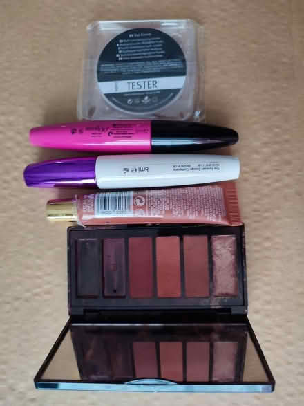 Photo of free Face and body care assorted products (Highfield HP2) #2
