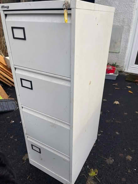 Photo of free Filing cabinet (Cowdenbeath KY4 9) #1