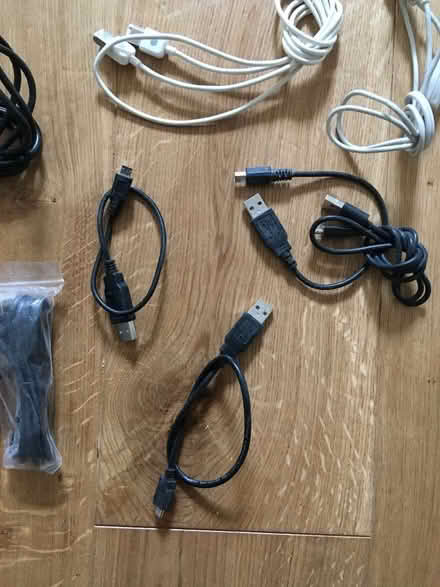 Photo of free Assorted cables (Hertford SG13) #2