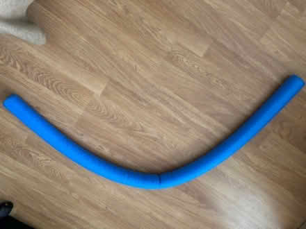 Photo of free Blue swimming noodle/woggle (Thames Ditton KT7) #1
