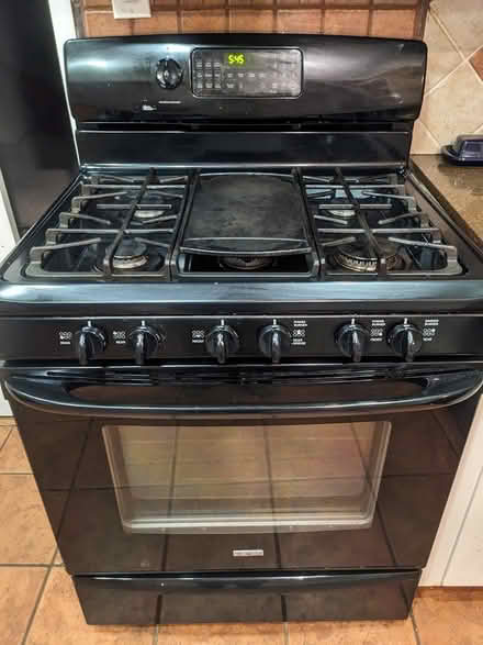 Photo of free Kenmore 30" wide gas oven (Spring Branch) #3