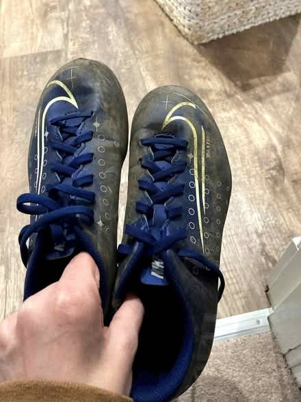 Photo of free kids football boots, goalie gloves, socks (Sciennes EH9) #1