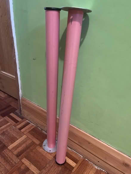Photo of free 2 table legs 70cms (SE3 westcombe park/ maze hill) #1