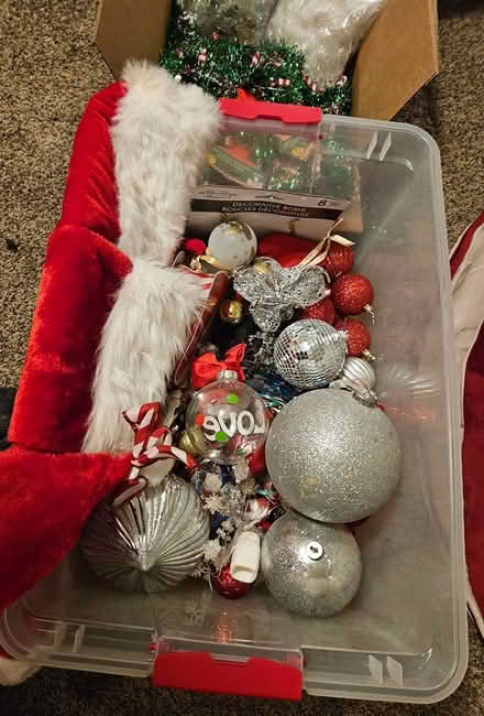 Photo of free Christmas Tree and ornaments (Pasadena) #3
