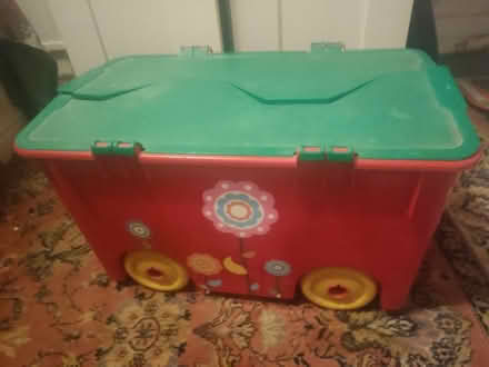 Photo of free Toy box (TN38 bulverhythe) #1