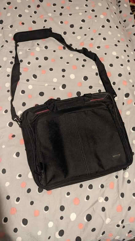 Photo of free Laptop Bag (E1 Tower Hamlets) #2
