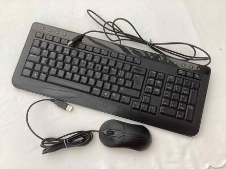 Photo of free Dell Keyboard & Mouse (H Wycombe HP13 Amersham Hill) #1