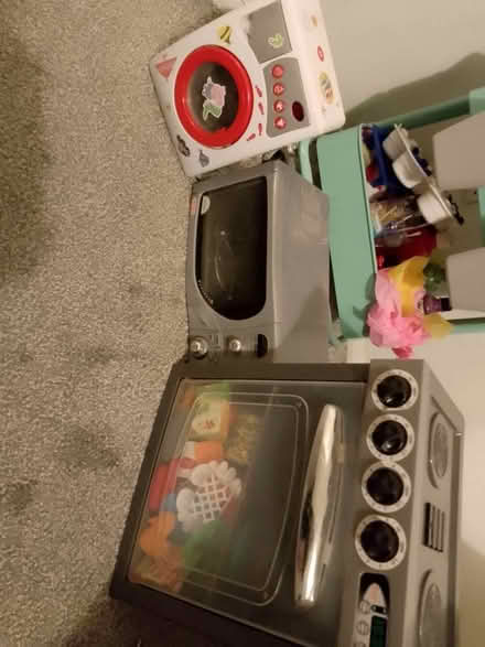 Photo of free Toy Washing machine, oven and microwave (Hallgarth LA9) #1