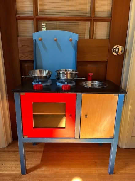 Photo of free Wooden child's wooden toy kitchen (Bayside, Sandringham) #1