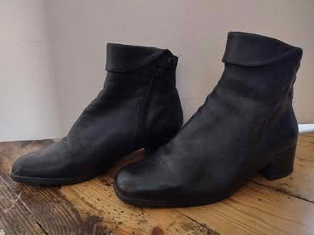 Photo of free Ladies ankle boots (size 40) (Catshill, B61) #2
