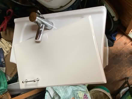 Photo of free Sink and unit (BD18 Wrose) #3
