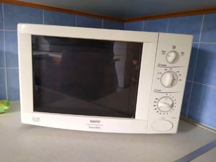 Photo of free Microwave Oven (Bere Regis BH20) #1
