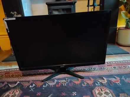 Photo of free Acer wide-screen LCD monitor (Millhouse S7) #2