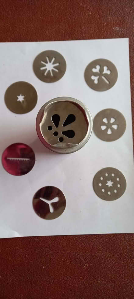 Photo of free biscuit dough cutter (Viewlands PH1) #1