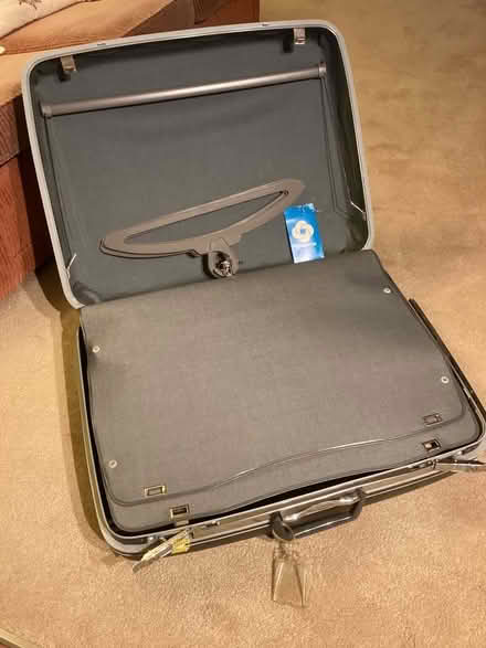 Photo of free Samsonite suitcase (Kenilworth CV8) #3