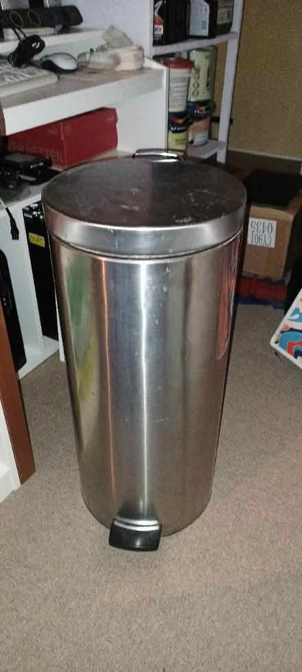 Photo of free Silver Britannia bin 23-30L (Leagrave LU4) #1