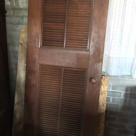 Photo of free Wood doors (Main/catalpa R.O.) #2
