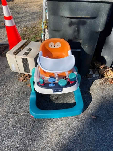 Photo of free baby items (Suitland) #1